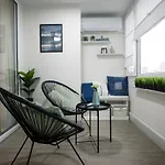Landmark 1bdr In Center, Next To Metro Apartamento *