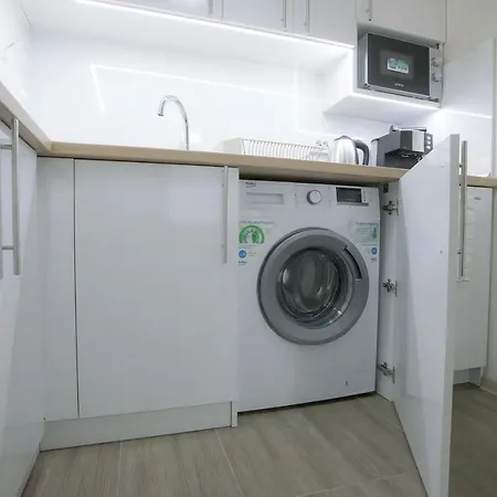 Landmark 아파트 *